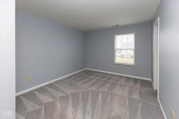 $335,000 | 2810 Bluewood Way, Plainfield, IN 46168