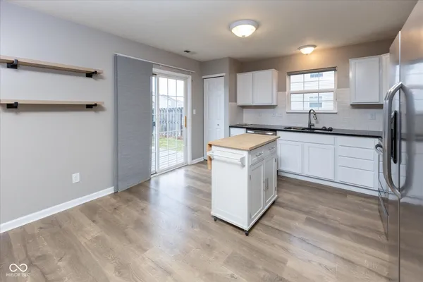 $335,000 | 2810 Bluewood Way, Plainfield, IN 46168