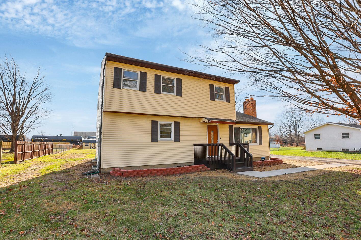 14479 Cleveland Road Southwest Pataskala, OH 43062 - Photo 2 of 63 5F3A2086