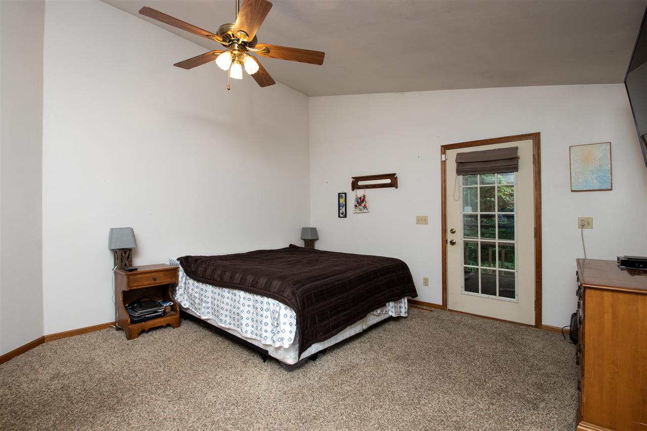 8025 Burr Oak Road Roscoe, IL 61073 - Photo 12 of 25 Gallery Image 12