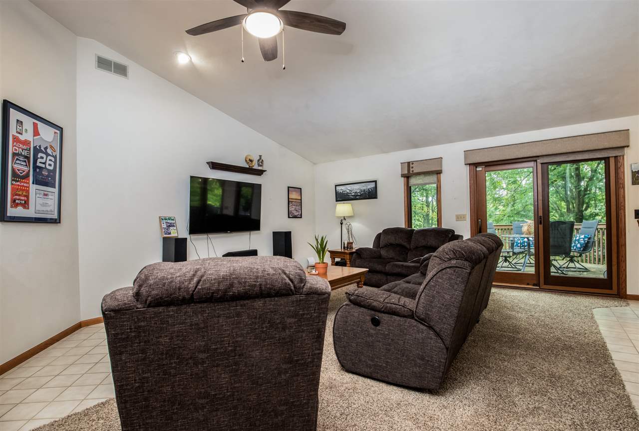 8025 Burr Oak Road Roscoe, IL 61073 - Photo 6 of 25 Gallery Image 6