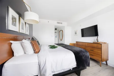 $669,000 | 2889 McFarlane Road, Unit 1512, Coconut Grove, FL 33133