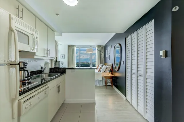 $669,000 | 2889 McFarlane Road, Unit 1512, Coconut Grove, FL 33133