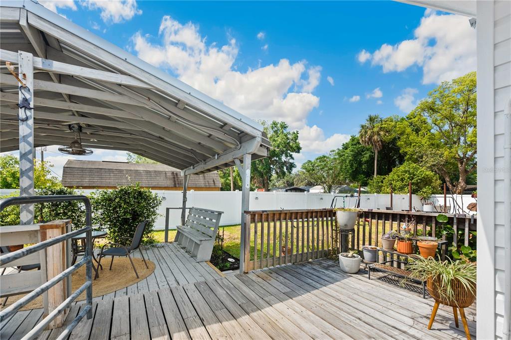 113 West Noble Avenue Bushnell, FL 33513 - Photo 36 of 56 a view of a roof deck