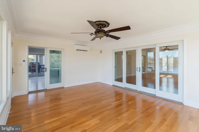 $900,000 | 5738 Griffith Lake Drive, Milford, DE 19963