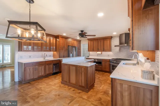 $900,000 | 5738 Griffith Lake Drive, Milford, DE 19963