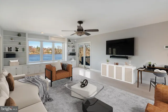 $900,000 | 5738 Griffith Lake Drive, Milford, DE 19963