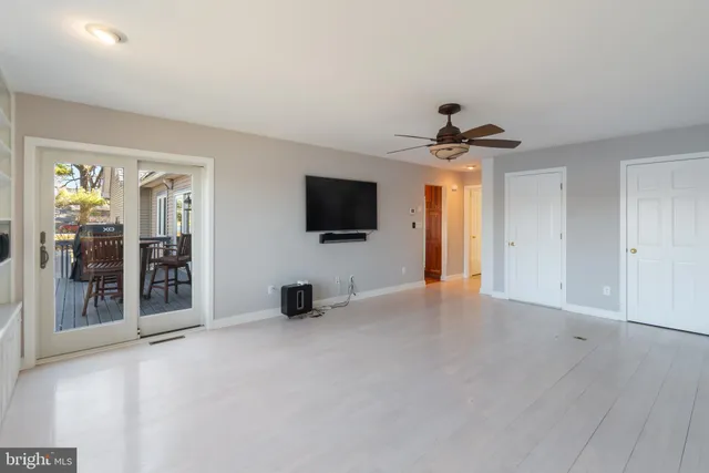 $900,000 | 5738 Griffith Lake Drive, Milford, DE 19963