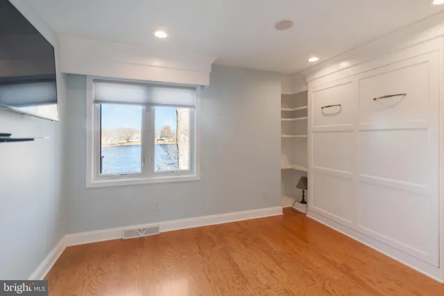 $900,000 | 5738 Griffith Lake Drive, Milford, DE 19963