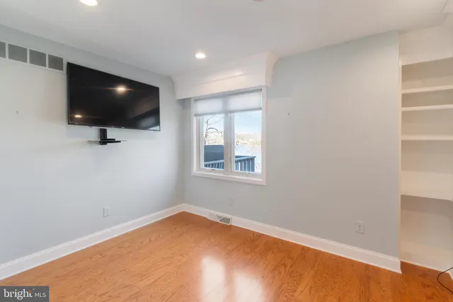 $900,000 | 5738 Griffith Lake Drive, Milford, DE 19963