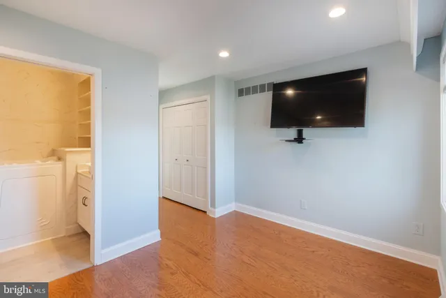 $900,000 | 5738 Griffith Lake Drive, Milford, DE 19963