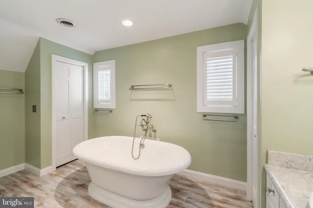 $900,000 | 5738 Griffith Lake Drive, Milford, DE 19963