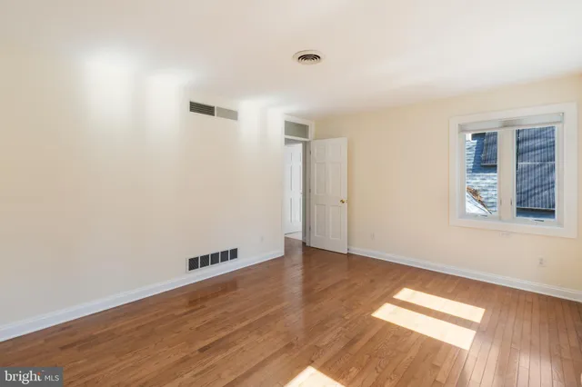 $900,000 | 5738 Griffith Lake Drive, Milford, DE 19963