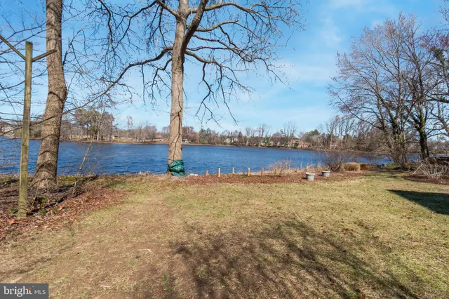 $900,000 | 5738 Griffith Lake Drive, Milford, DE 19963