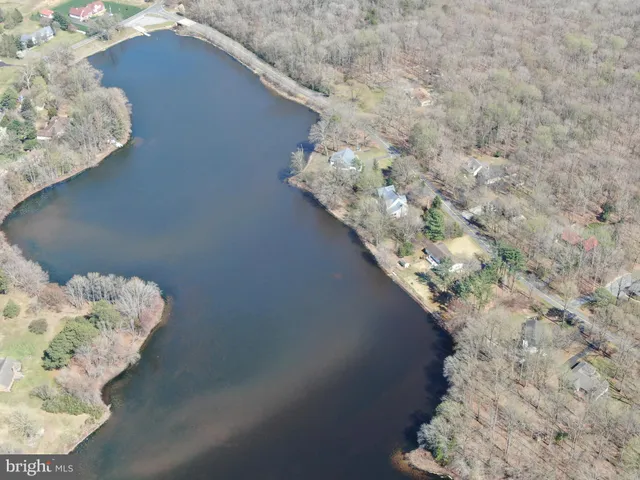 $900,000 | 5738 Griffith Lake Drive, Milford, DE 19963