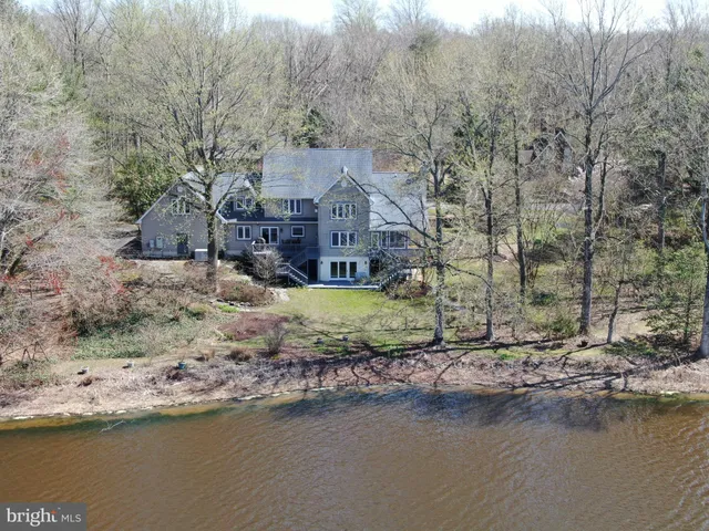 $900,000 | 5738 Griffith Lake Drive, Milford, DE 19963