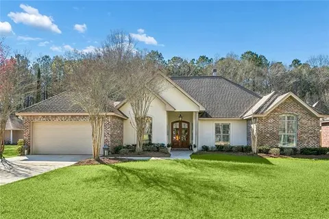 $385,000 | 114 Swallow Street, Covington, LA 70433