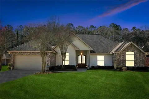 $385,000 | 114 Swallow Street, Covington, LA 70433