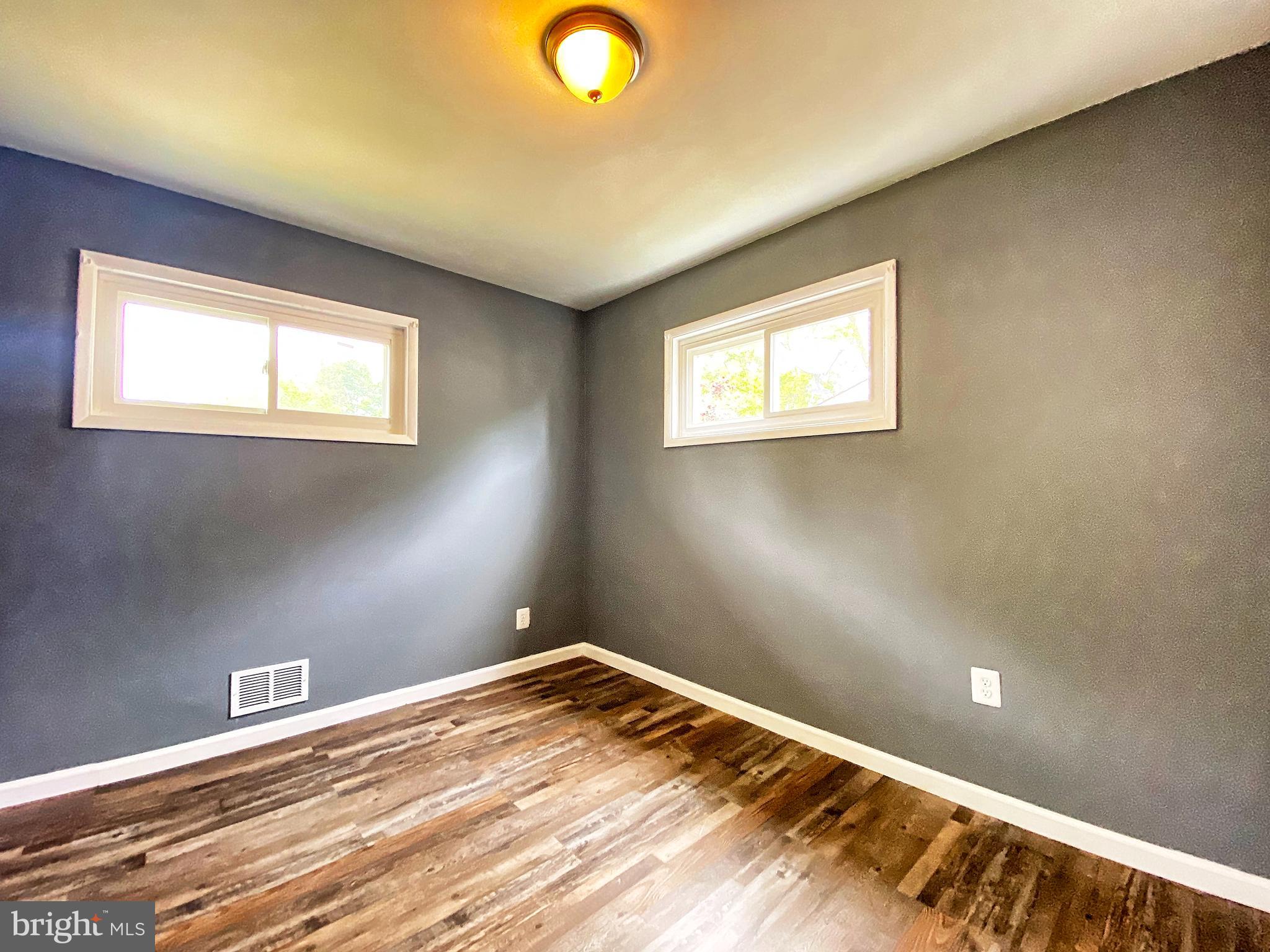23 Cedar Hill Road Baltimore, MD 21225 - Photo 8 of 16 Gallery Image 8