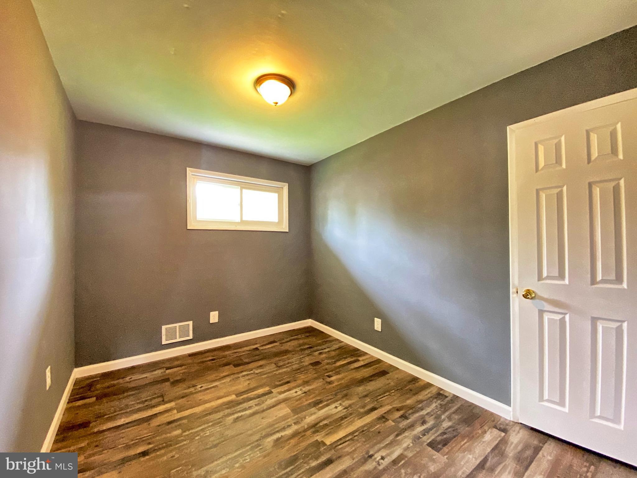 23 Cedar Hill Road Baltimore, MD 21225 - Photo 9 of 16 Gallery Image 9