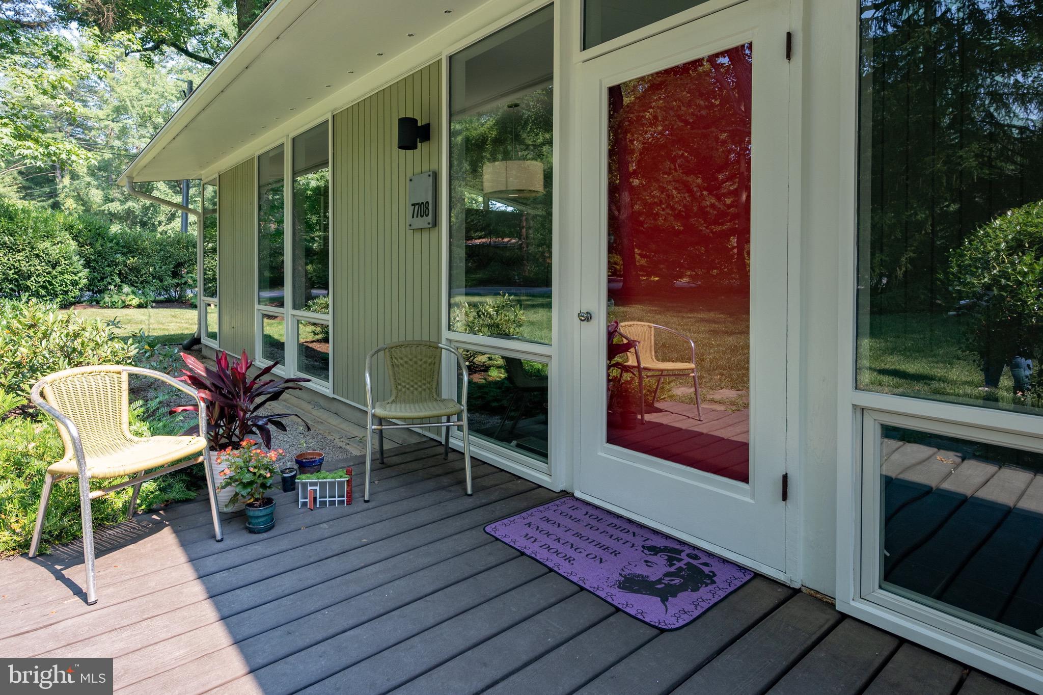 7708 Elba Road Alexandria, VA 22306 - Photo 4 of 50