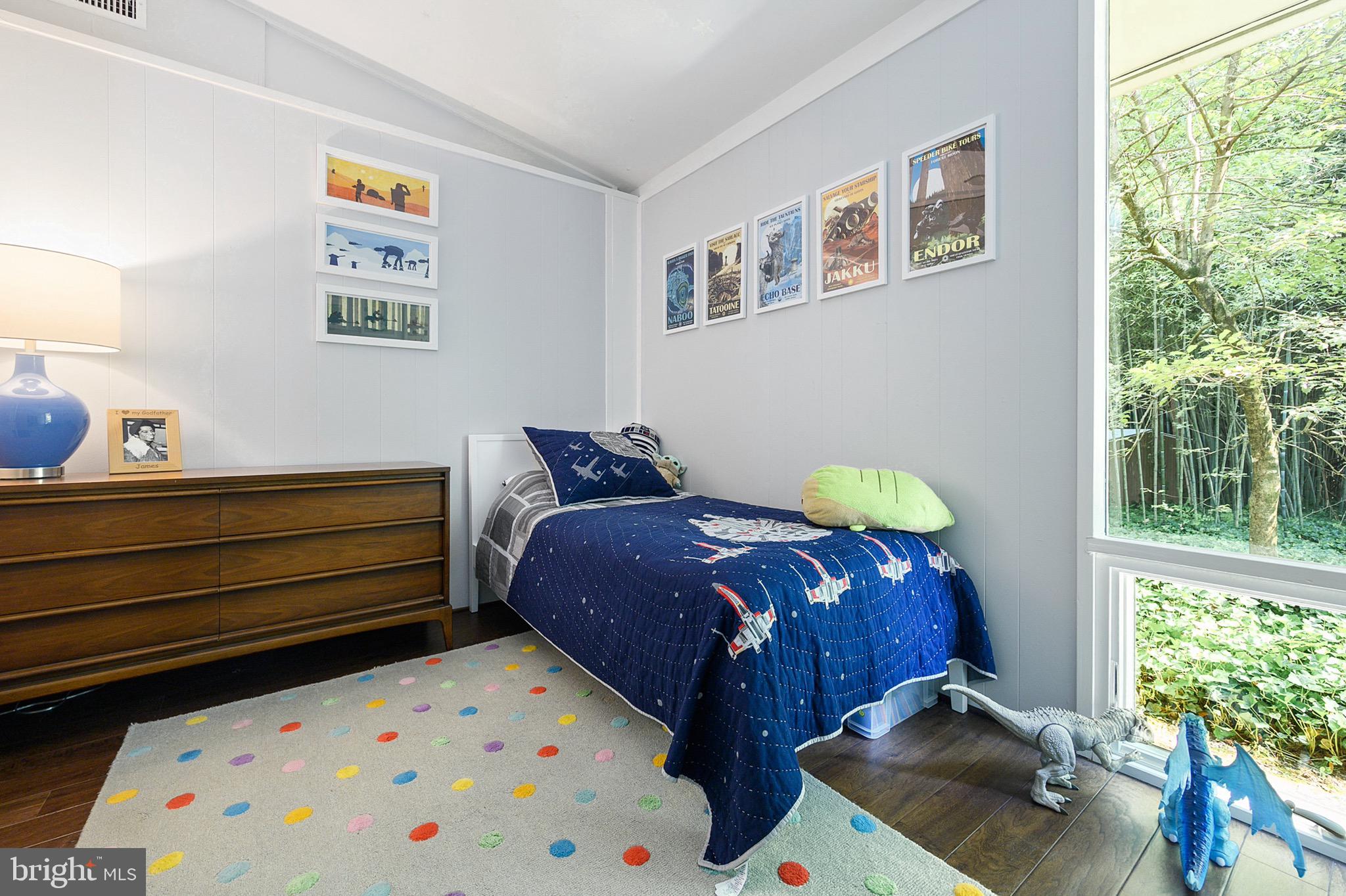 7708 Elba Road Alexandria, VA 22306 - Photo 32 of 50 Third bedroom with closet in addition