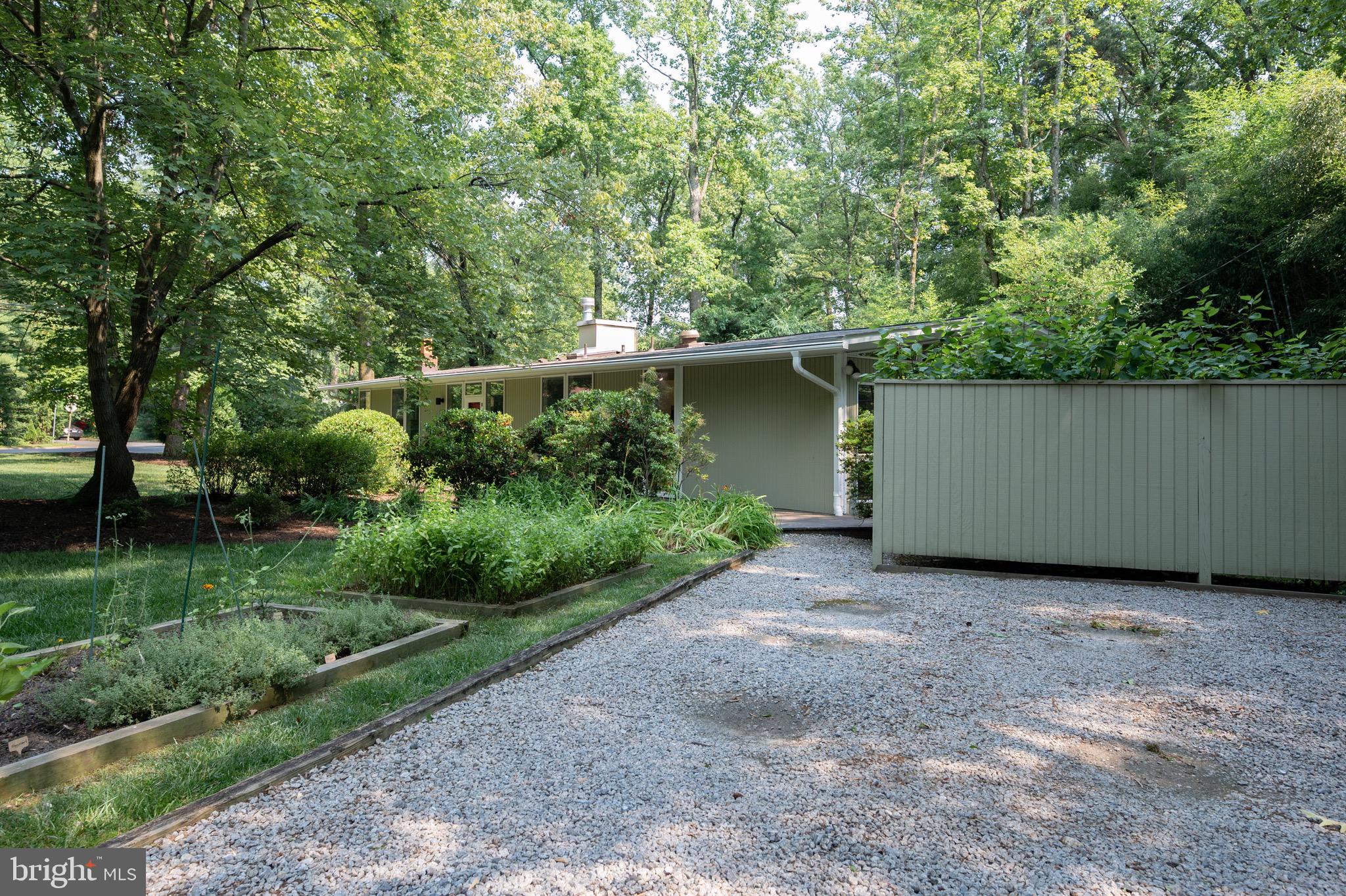 7708 Elba Road Alexandria, VA 22306 - Photo 46 of 50 Driveway for two cars