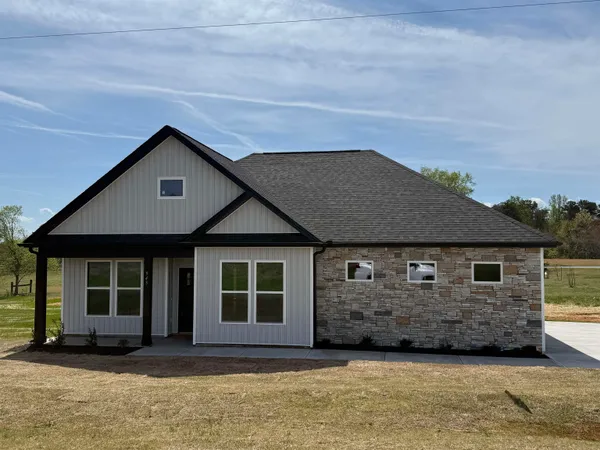 $355,000 | 943 Ferree Road, Campobello, SC 29322