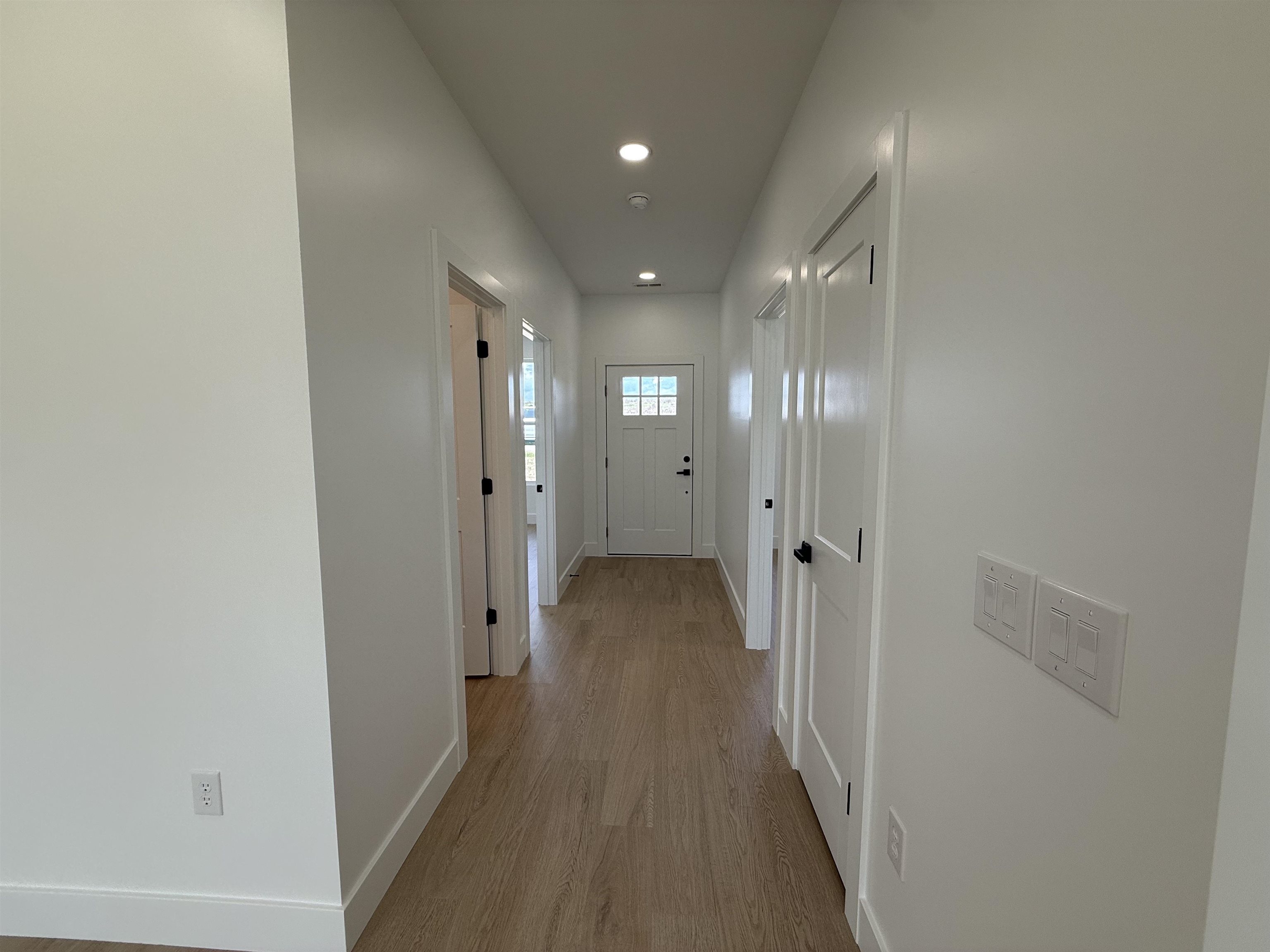 943 Ferree Road Campobello, SC 29322 - Photo 11 of 35