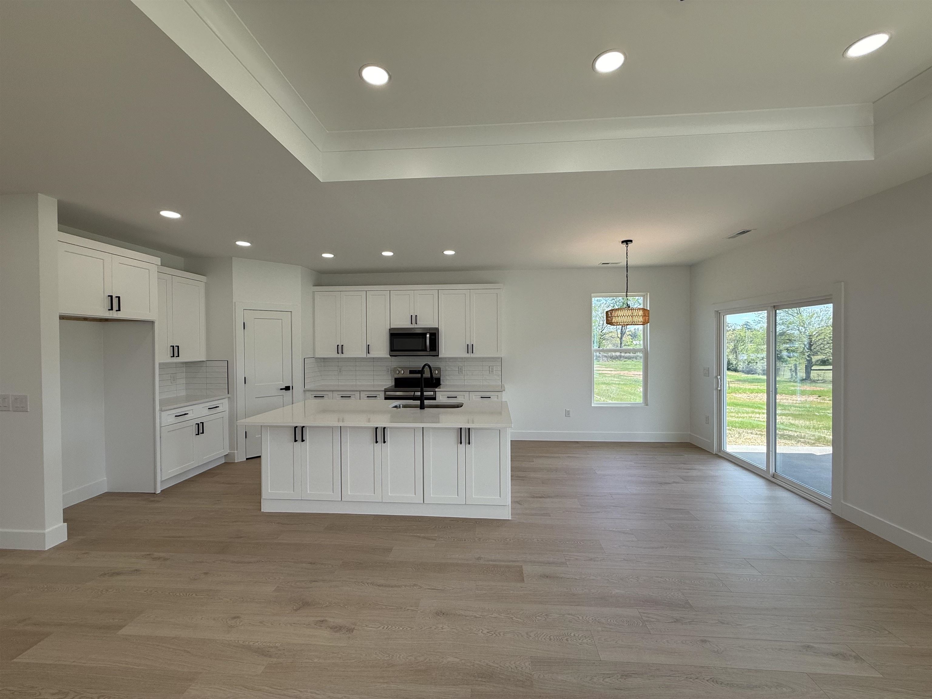 943 Ferree Road Campobello, SC 29322 - Photo 14 of 35