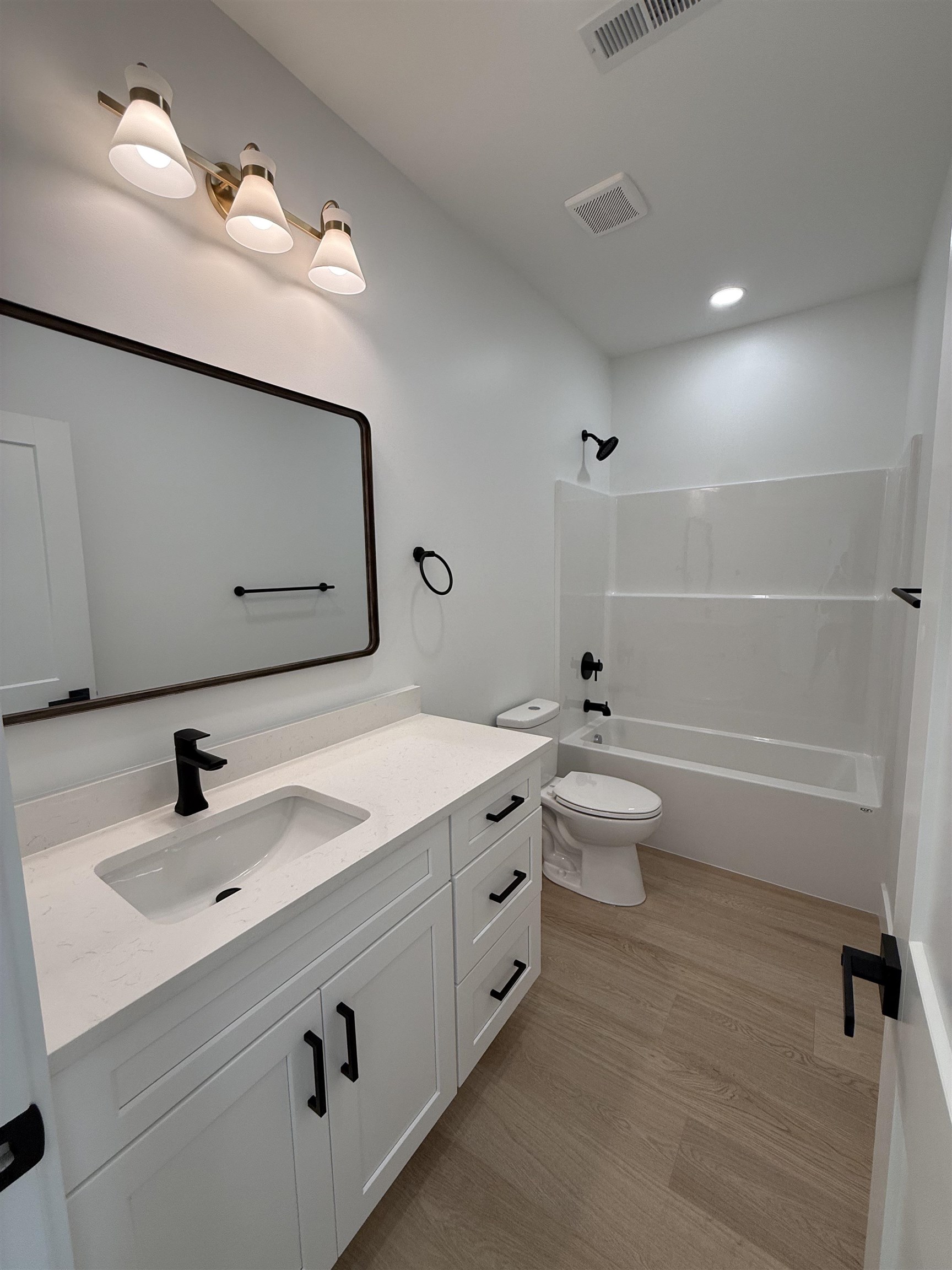 943 Ferree Road Campobello, SC 29322 - Photo 15 of 35