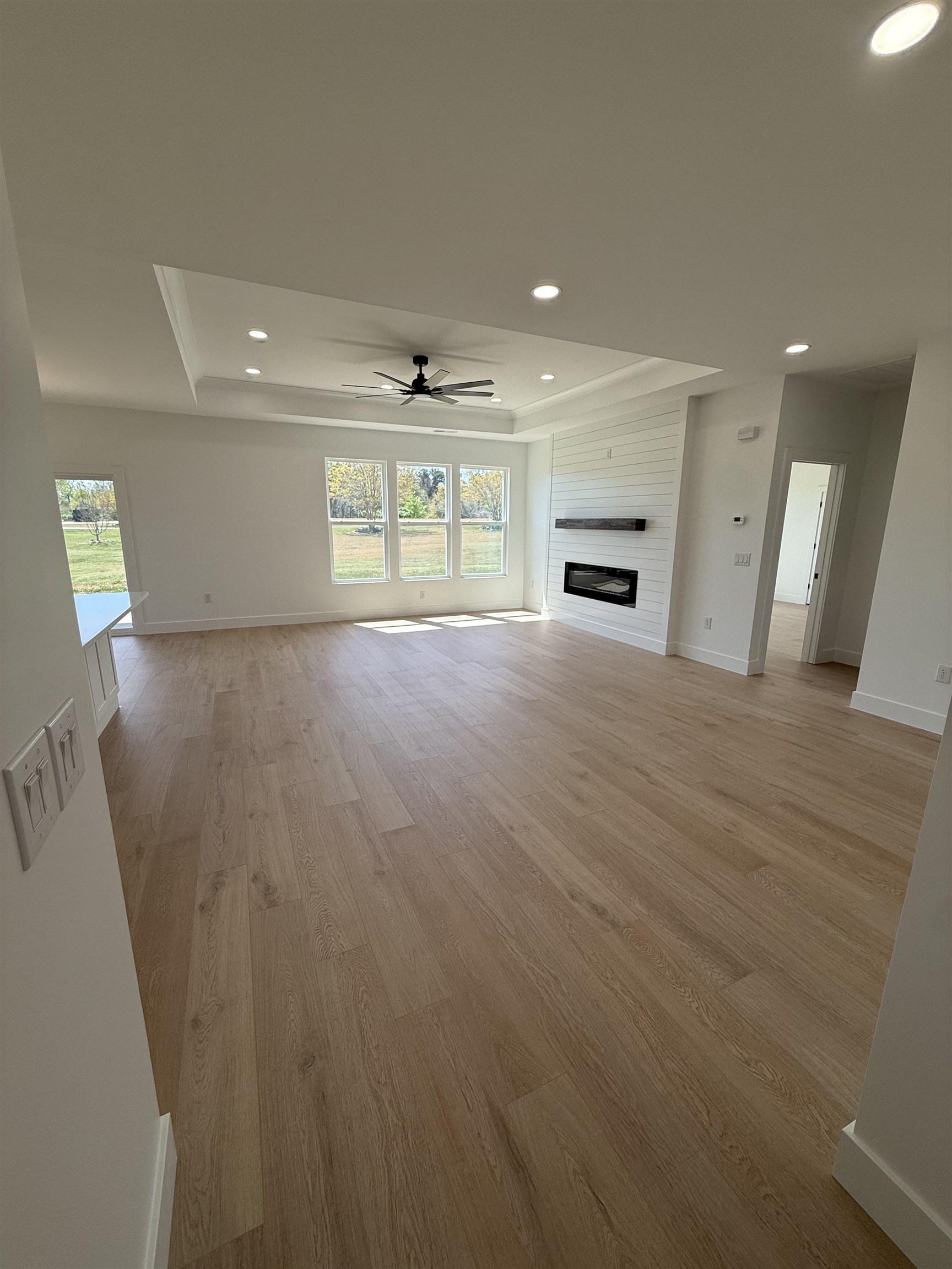 943 Ferree Road Campobello, SC 29322 - Photo 17 of 35