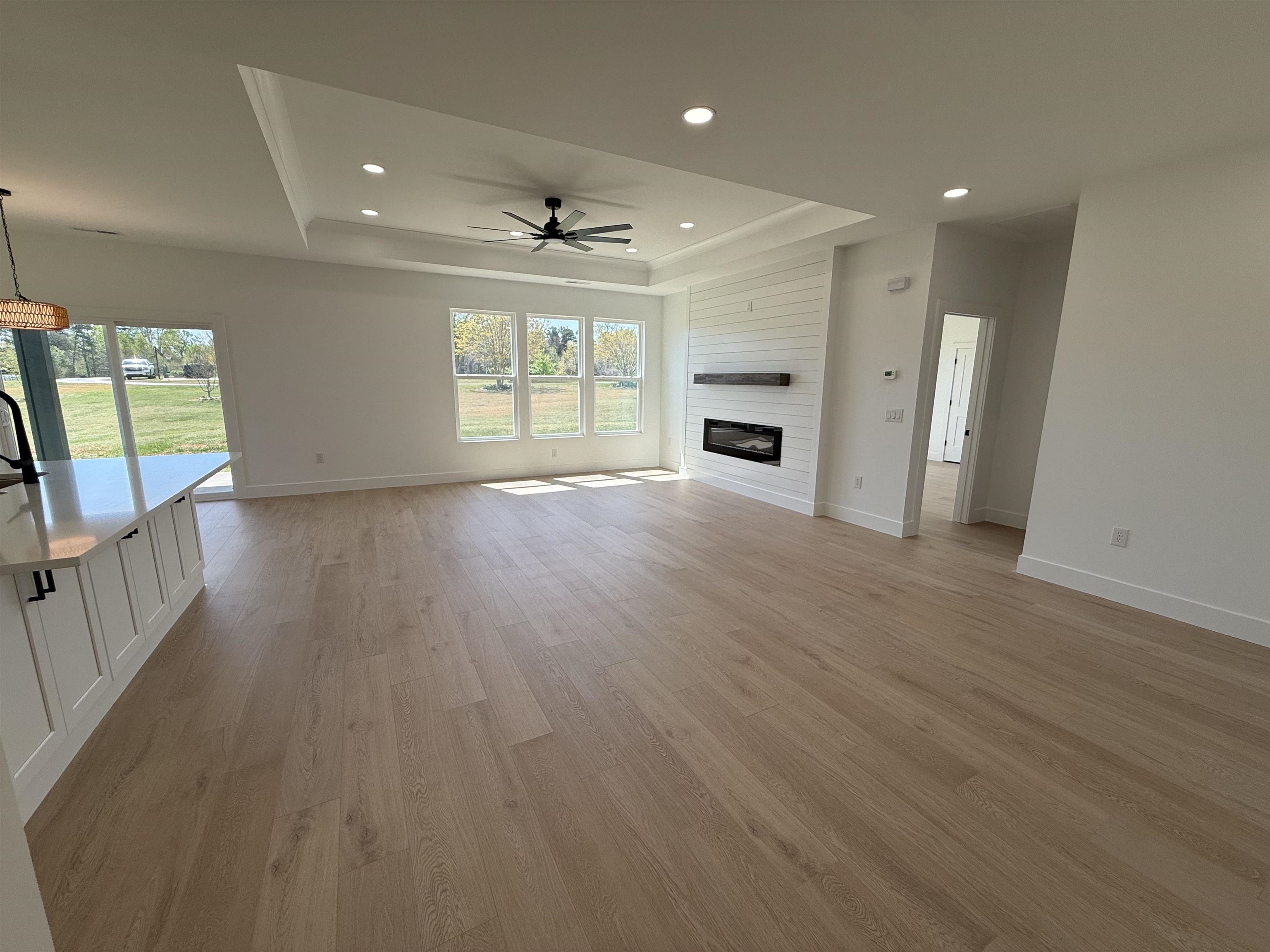 943 Ferree Road Campobello, SC 29322 - Photo 18 of 35