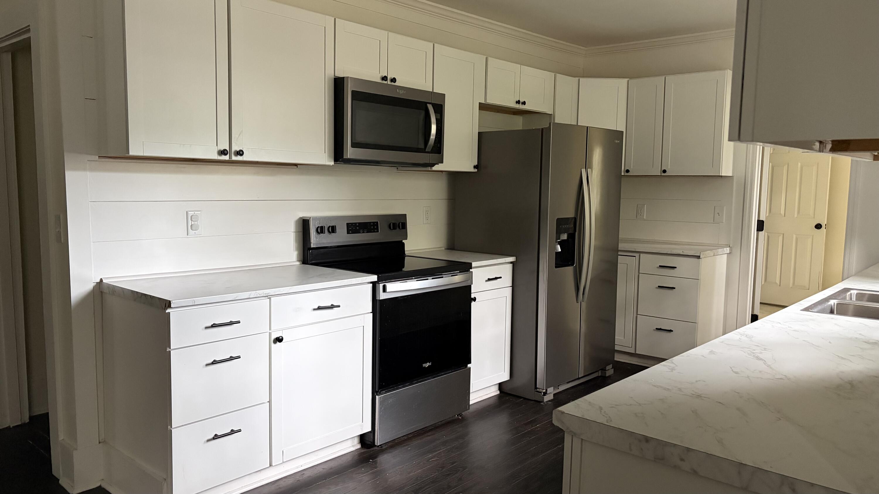 203 Padgett Loop Walterboro, SC 29488 - Photo 6 of 13 Kitchen (2)