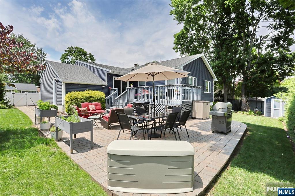 117 Roxbury Road Dumont, NJ 07628 - Photo 42 of 49