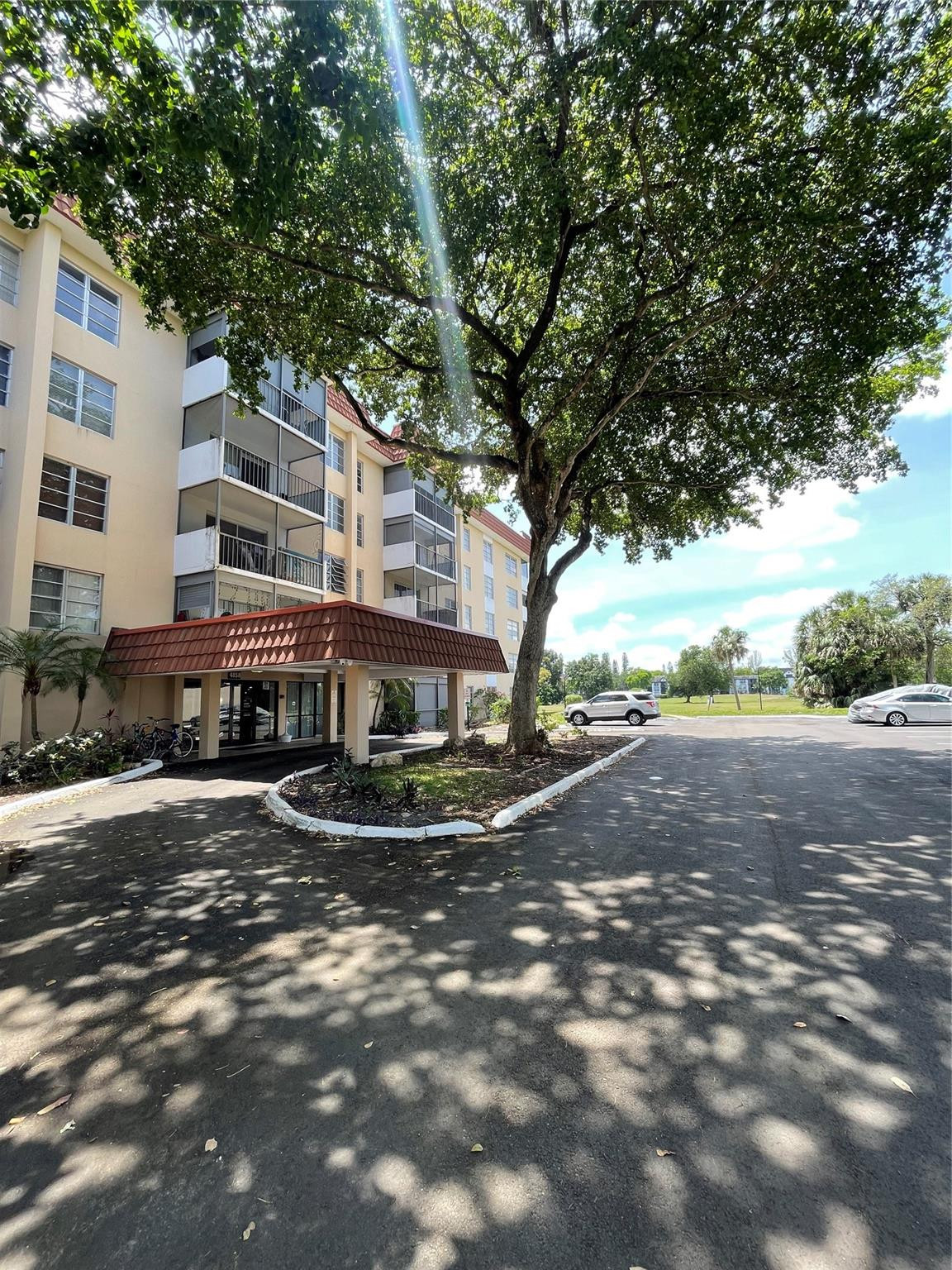4158 Inverrary Drive, Unit 111 Lauderhill, FL 33319 - Photo 3 of 39 Photo 3