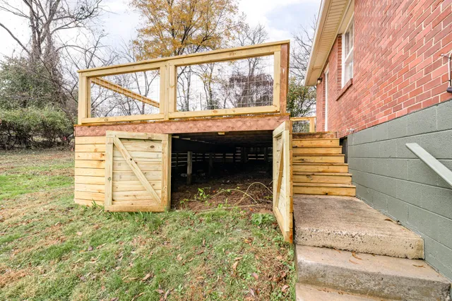 a house view with a backyard space