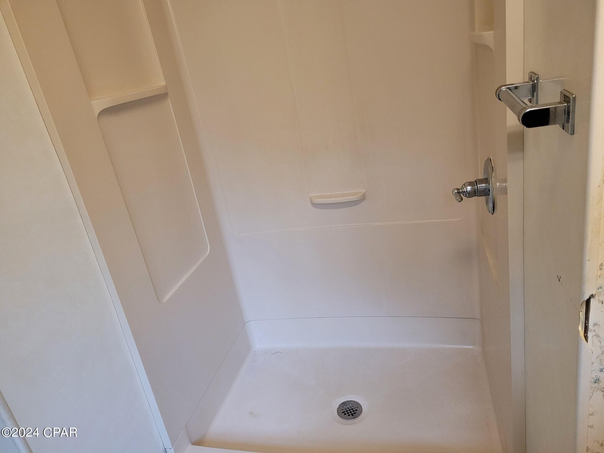 608 Hutchinson Road Chipley, FL 32428 - Photo 12 of 31 Gallery Image 12