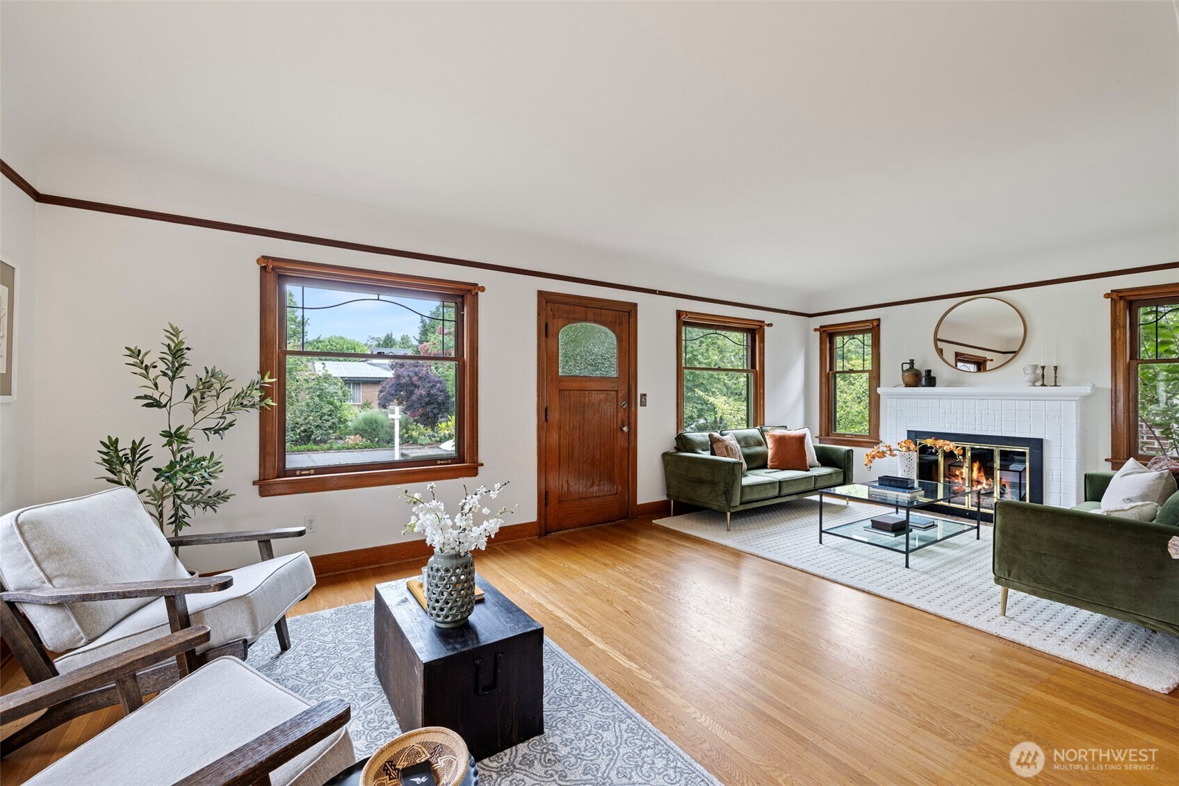 741 North 67th Street Seattle, WA 98103 - Photo 4 of 36