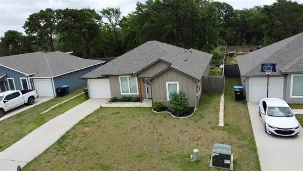 $240,000 | 920 Ray Drive, Denison, TX 75020