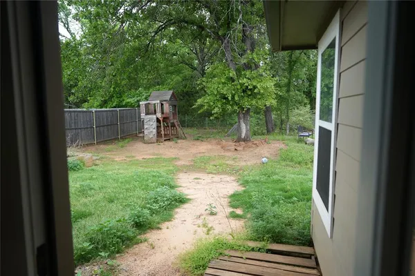 $240,000 | 920 Ray Drive, Denison, TX 75020