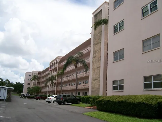 $1,500 | 5623 80th Street North, Unit 308, St. Petersburg, FL 33709