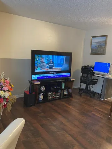 $1,500 | 5623 80th Street North, Unit 308, St. Petersburg, FL 33709