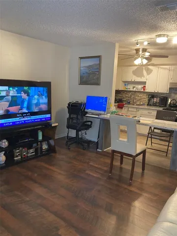 $1,500 | 5623 80th Street North, Unit 308, St. Petersburg, FL 33709