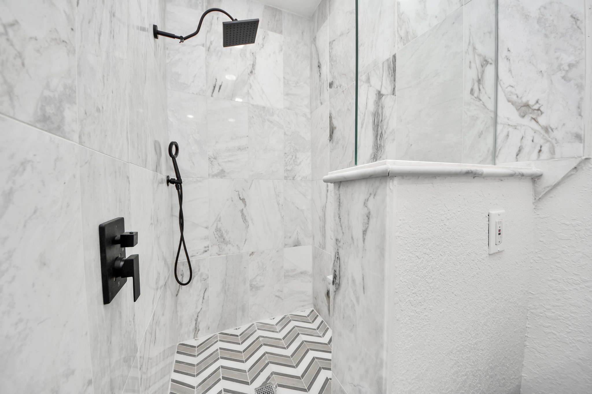 6833 Stonehaven Way Houston, TX 77085 - Photo 13 of 23 a bathroom with a shower