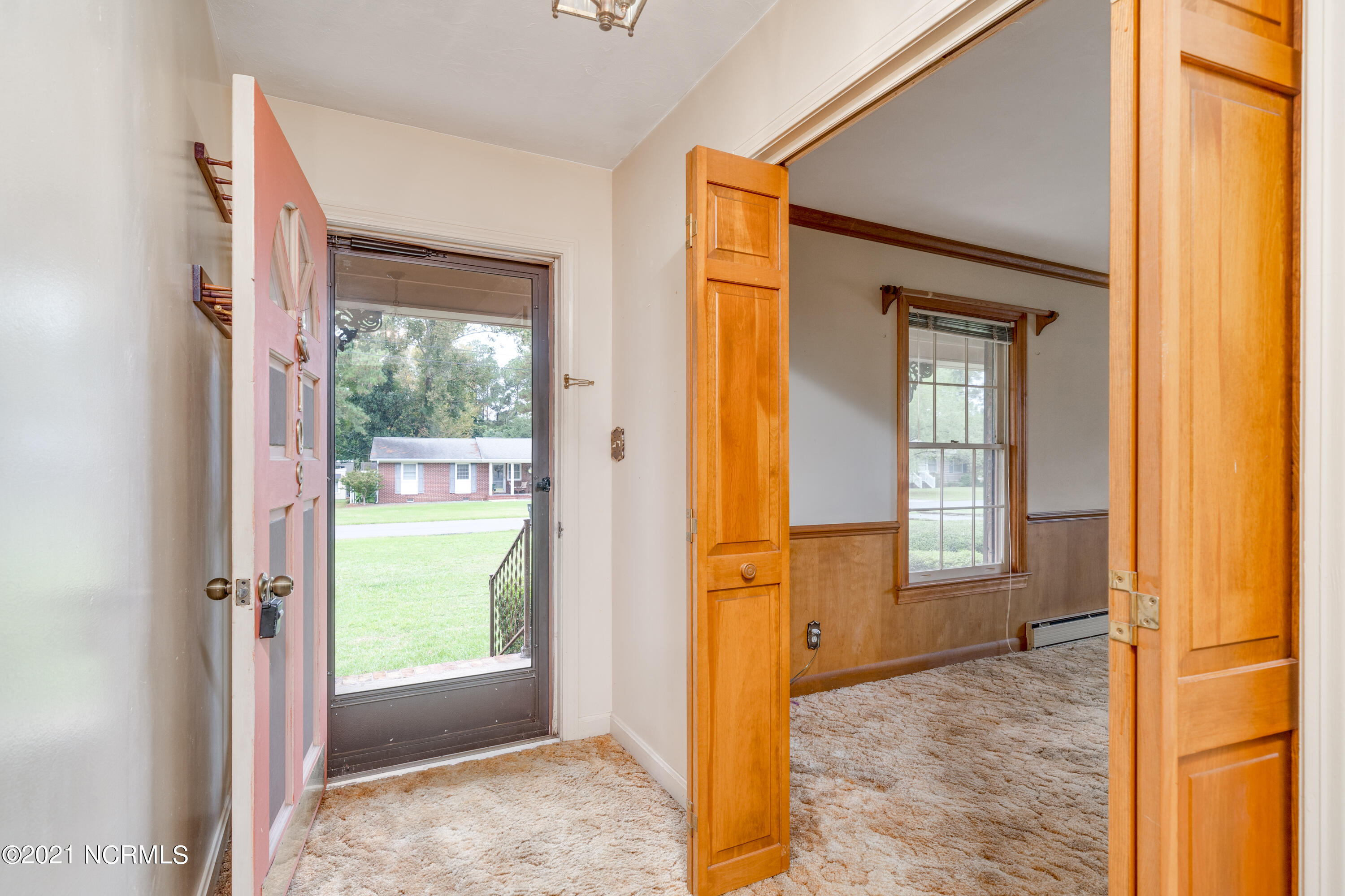 109 Sunset Road Wallace, NC 28466 - Photo 3 of 15 109SunsetDr-6