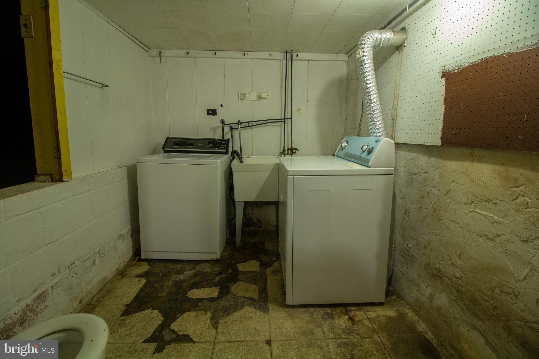 404 Old Home Road Baltimore, MD 21206 - Photo 27 of 29 Gallery Image 27