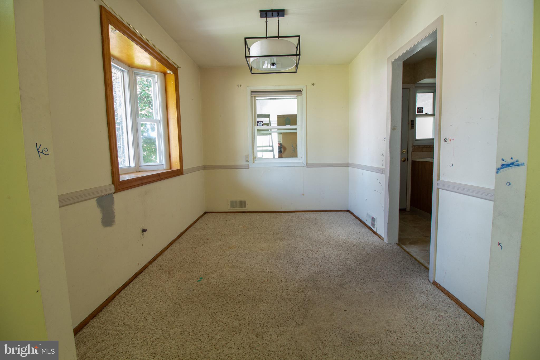 404 Old Home Road Baltimore, MD 21206 - Photo 9 of 29 Gallery Image 9