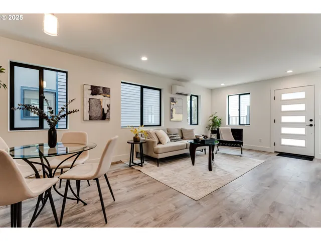 $350,000 | 9 Monroe Street, Unit A, Eugene, OR 97402