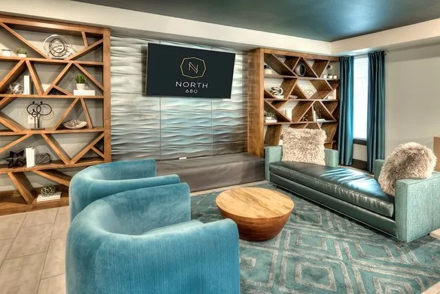 $2,113 | 670 East Algonquin Road, Unit 4311, Schaumburg, IL 60173